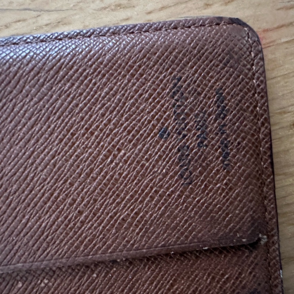 Louis Vuitton Men Wallet - Picture 5 of 13